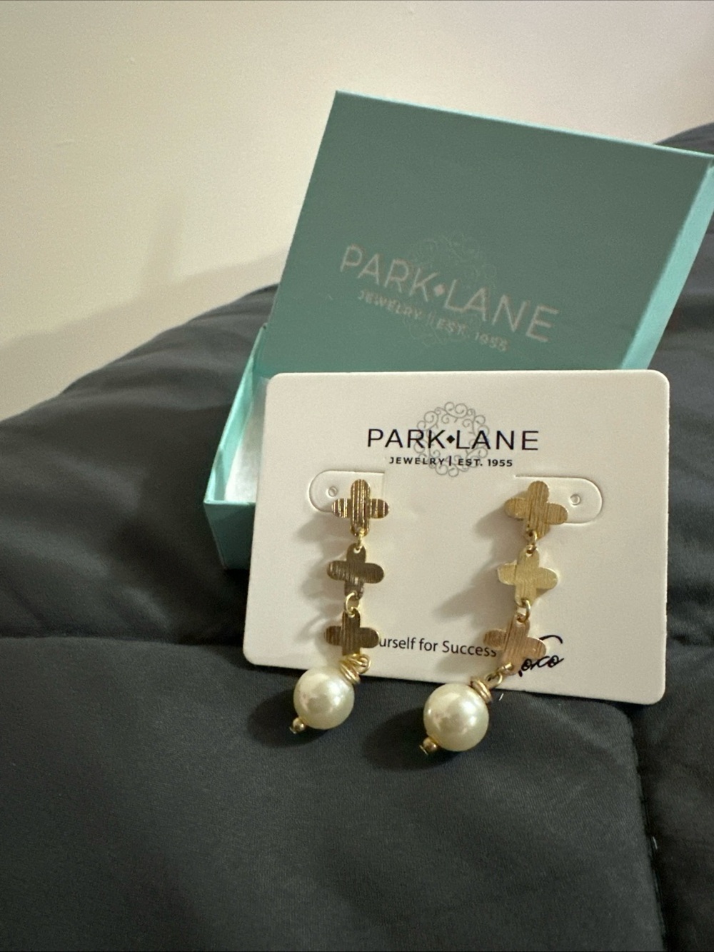 Park Lane Gold Clover Link Drop Earrings with Pearl Drops